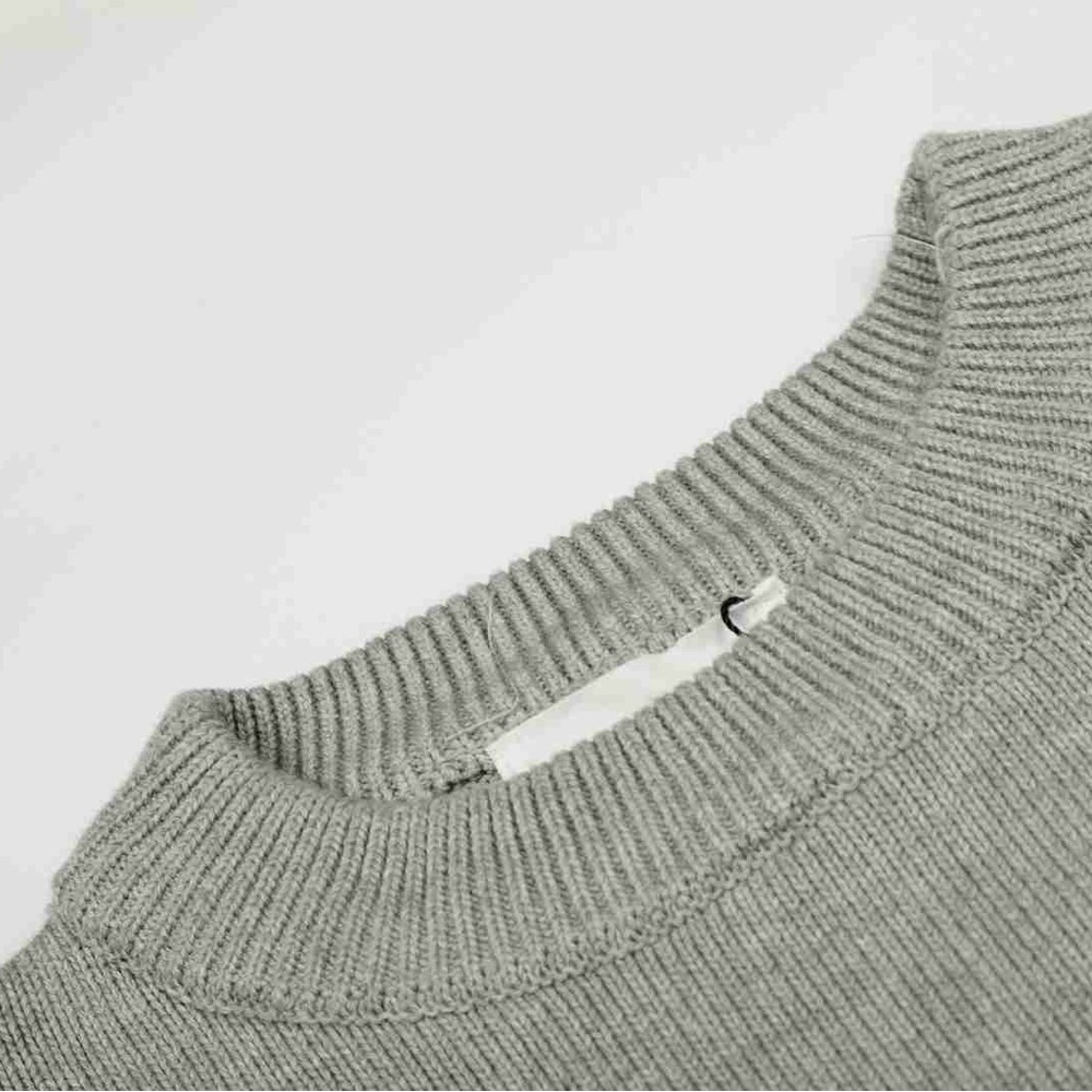 Ami Gray Crewneck Sweater with Black Heart Motif - Picture 3 of 8